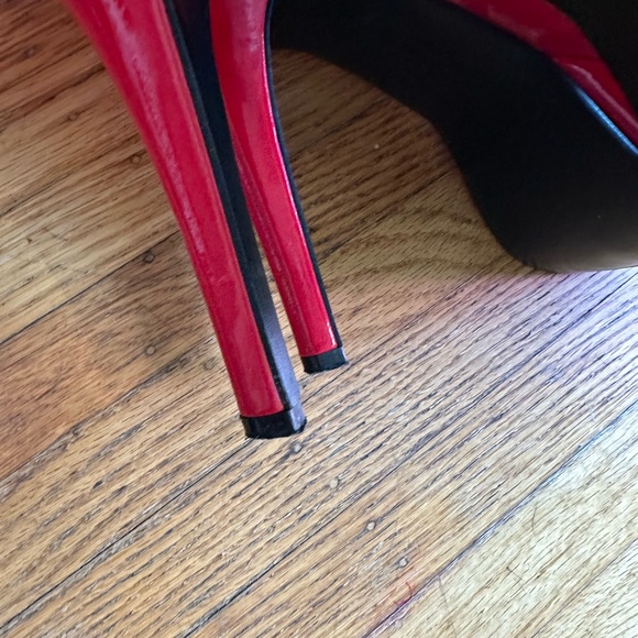 PLEASER RED PLATFORMS - Picture 14 of 14